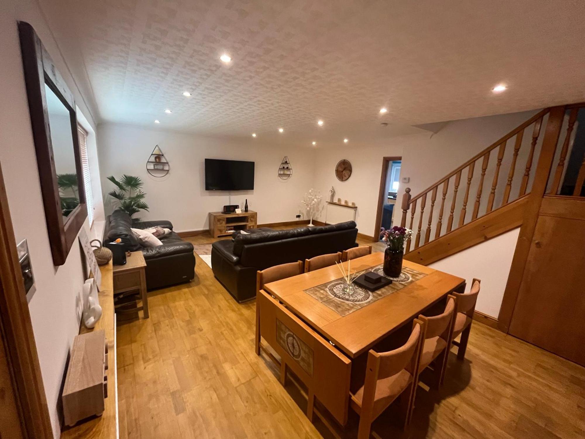 Wilford Charm Spacious 3Br Retreat In נוטינגהאם מראה חיצוני תמונה